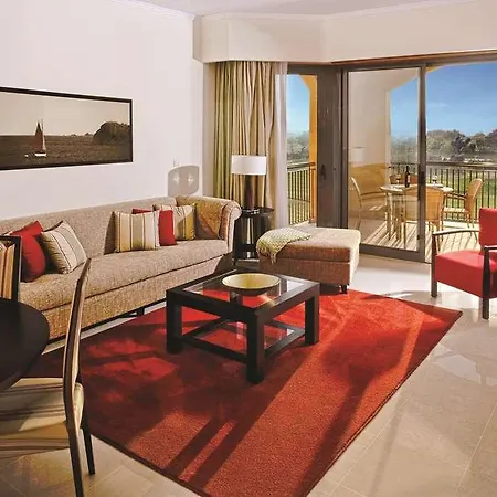 Hotel Tivoli Residences Victoria